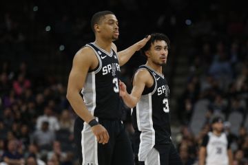 Spurs putus lima kekalahan beruntun dengan bekuk Nets 106-98