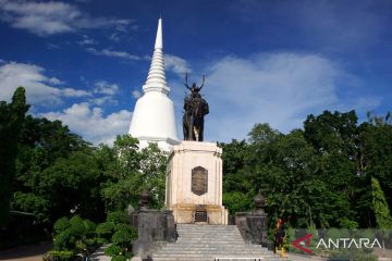 Thailand peringati hari Don Chedi dan Pameran Palang Merah Suphan Buri