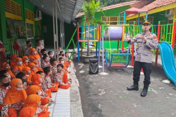 Polsek Jagakarsa sosialisasikan Polisi Sahabat Anak kepada murid TK