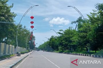 Pemkot Kupang pasang lampion meriahkan imlek 2574