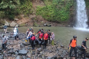 Jenazah wisatawan tenggelam di Air Terjun Segenter ditemukan tim SAR