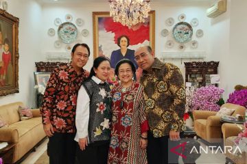 Megawati didoakan ketiga anaknya tetap semangat membangun bangsa