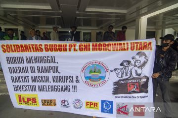 Aksi Solidaritas Buruh PT GNI di Palu