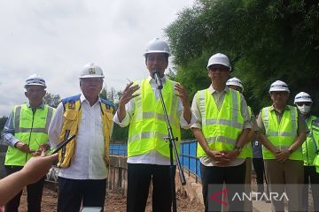 Jokowi minta semua pihak tunggu soal perombakan kabinet