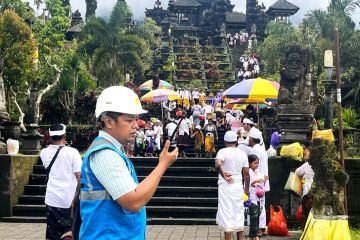 PLN rampungkan aliran listrik di Kawasan Pura Besakih-Karangasem