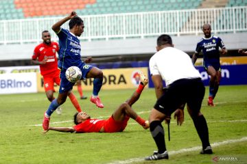 Luis Milla sanjung kinerja Frets Butuan bersama Persib Bandung