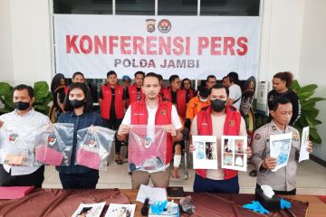 Polisi menangkap komplotan perampok nasabah bank di Jambi