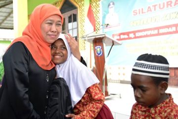 Khofifah bersedia jadi ibu asuh anak-anak Kampung Maibo