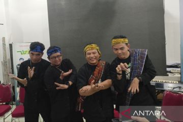 Wali rilis single berbahasa Sunda "Kumaha Aing"