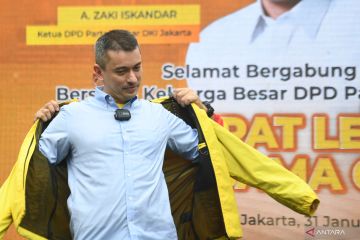 Rian Ernest bergabung dengan Partai Golkar