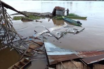 3 Rumah di bantaran Sungai Kahayan ablasi, 30 warga terdampak