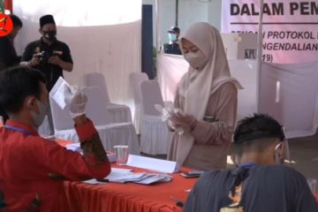 Komisi II DPR ingatkan KPU Kota Cilegon syarat kesehatan petugas KPPS