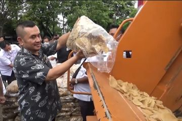 Pemkot Yogyakarta musnahkan 687,5 kg kerupuk mengandung boraks