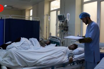 Setelah 61 jam, tiga penambang Afghanistan berhasil diselamatkan