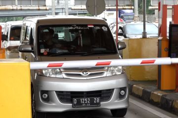 Volume kendaraan di Tol Cipularang arah Jakarta kembali normal