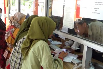 Warga Kota Padang manfaatkan Si Rancak untuk urusan kependudukan