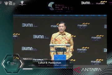 Luhut: kendaraan listrik kurangi konsumsi BBM 70 miliar liter/tahun