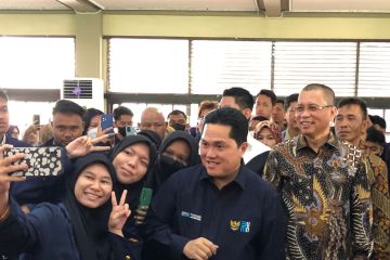 Erick Thohir disambut antusias masyarakat saat kunjungan ke Kalbar