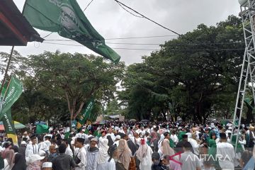 Lautan manusia membanjiri jalan sehat satu Abad NU di Lombok Tengah