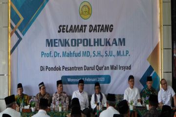 Menkopolhukam minta ponpes beradaptasi ikuti perkembangan zaman