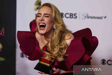 Hoaks! Adele tinggalkan Grammy saat Harry Styles menangkan "Album Of The Year"
