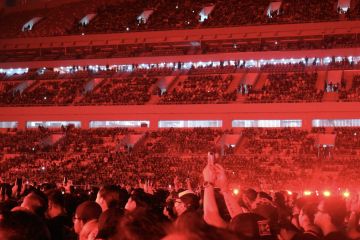 Kebiasaan penonton di Indonesia pengaruhi proses bubar konser