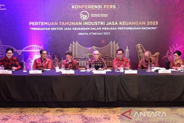 OJK targetkan revisi aturan buyback saham delisting terbit di 2023