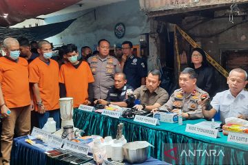 Bareskrim ungkap rumah produksi ekstasi di kawasan padat Johar Baru