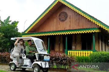 UPK PBB Setu Babakan sediakan mobil dan sepeda listrik bagi pengunjung