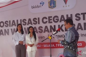 BKKBN tunjuk Paula Verhoeven dan Asri sebagai Bunda Asuh Anak Stunting