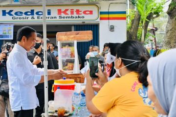 Jokowi ajak sejumlah pemred blusukan ke pasar di Kota Medan