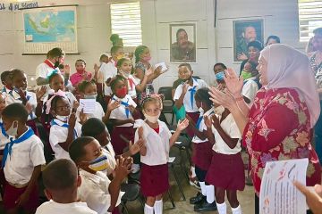KBRI Havana beri bantuan untuk sekolah Indonesia di Kuba