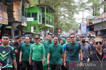 Sandiaga Uno ikuti jalan sehat PPP di Gowa-Sulsel