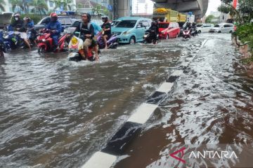 BMKG imbau masyarakat pesisir waspada banjir rob 14-26 Februari