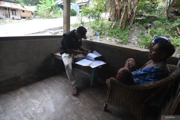 COKLIT MASYARAKAT ADAT SALENA