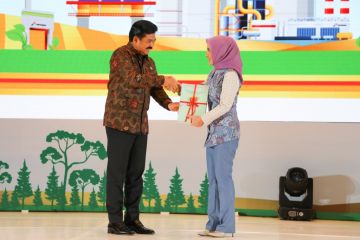 Menteri ATR/BPN serahkan 10 sertifikat tanah aset Pertamina