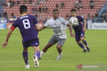 Bali United FC bermain imbang lawan Persik Kediri 1-1