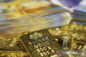 Harga emas tergelincir tertekan dolar AS yang lebih kuat