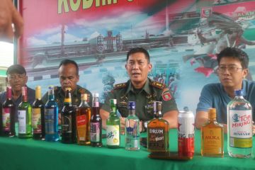 Kodim Tarakan sita ratusan botol miras ilegal