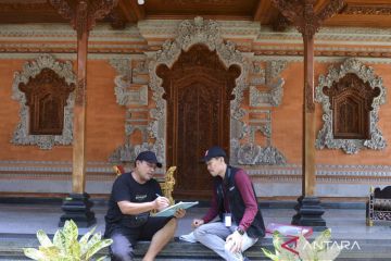 Petugas Pantarlih KPU Badung lakukan Coklit ke rumah warga