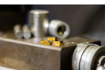 Kennametal perkenalkan grade insert bubut berstandar emas dengan teknologi pelapisan canggih