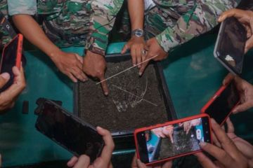 Temuan Senjata Pistol Dan Granat Nanas