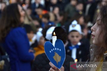 Peringatan 15 tahun kemerdekaan Kosovo
