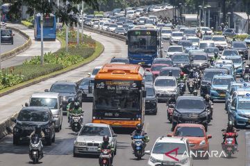 Anggota DPRD usulkan kombinasi daring dan luring untuk atur jam kerja