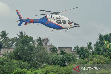Upaya evakuasi korban kecelakaan helikopter yang ditumpangi Kapolda Jambi
