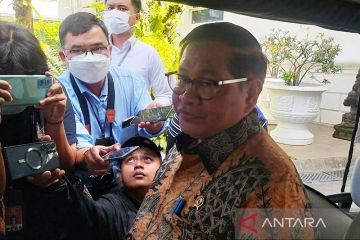 Pramono sebut tunggu saja soal pergantian Zainudin Amali