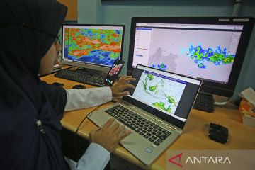 BMKG: Waspada hujan lebat disertai petir di wilayah Banten