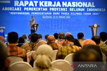 Presiden minta Menpan RB cari jalan tengah soal tenaga honorer