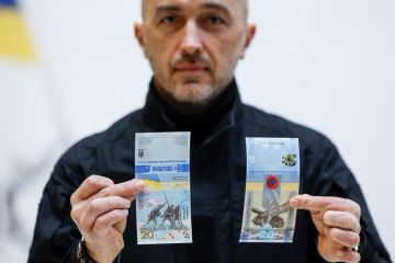 Peringati setahun invasi Rusia, Ukraina kenalkan uang kertas baru
