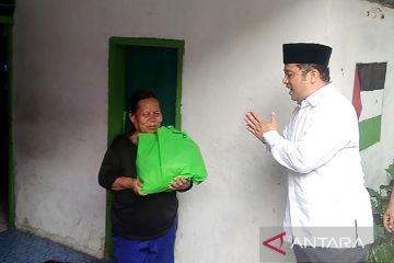 Pemkot Tangerang salurkan bantuan 4.965 paket sembako